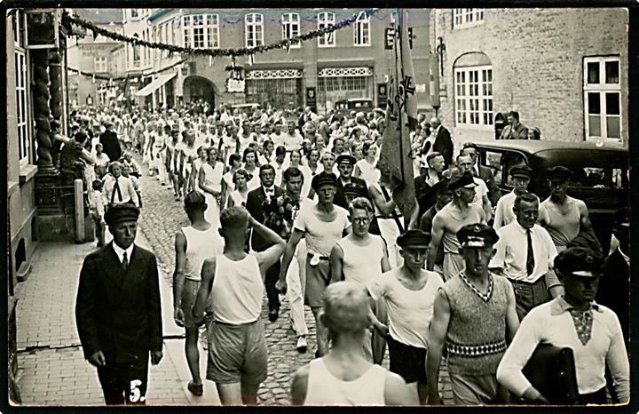 Tønder, Sønderjysk Idrætsforenings idræts- og ungdomsfest i Tønder d. 12. maj 1933. Fotograf Johs. Timm u/no.