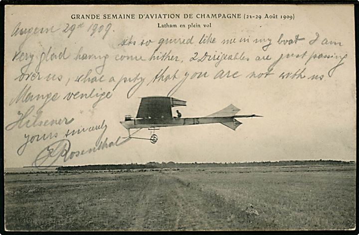 Fransk flyvepioner Latham i sin maskine. Interessant omtale af flyvestævne sendt fra Reims d. 29.8.1909 til København, Danmark.