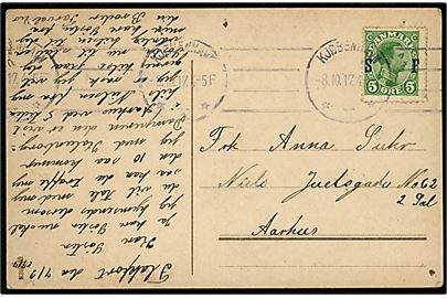 5 øre Soldaterfrimærke på brevkort dateret på Flakfortet annulleret Kjøbenhavn d. 8.10.1917 til Aarhus. Nålehuller. Interessant anvendelse fra Københavns søbefæstning.
