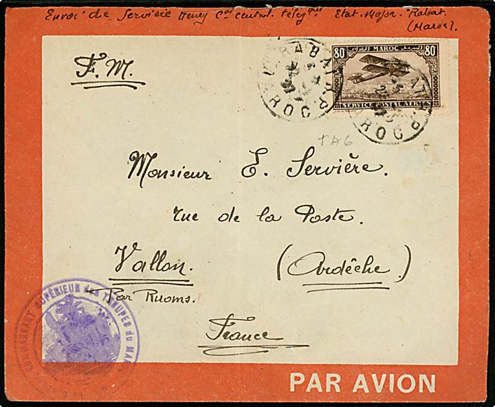 80 f. Luftpost single på særlig illustreret luftpostkuvert fra Rabat d. 22.?.1937 til Vallon, Frankrig. Violet militær afs.-stempel fra den øverstkommanderende over de franske tropper i Marokko.