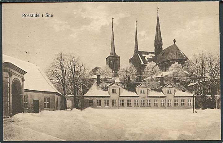 Roskilde Domkirke i sne. H. Jensen u/no.