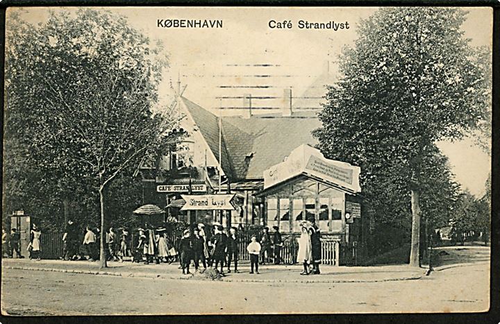 Strandvejen 27 hj. Nygaardsvej 16 med Café Strandlyst. (Nuv. Østerbrogade). P. Alstrup no. 9178. Kvalitet 7