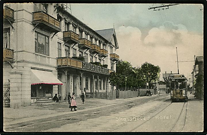 Skovshoved, Strandvejen ved Skovshoved Hotel med sporvogn linie 4 vogn 504. Stenders no. 3201. Kvalitet 7