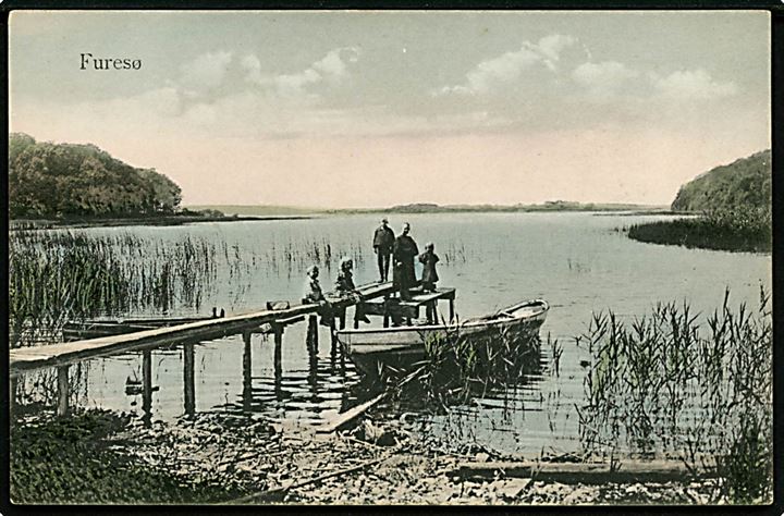 Furesø med bådebro og robåd. P. Alstrup no. 7359. Kvalitet 9