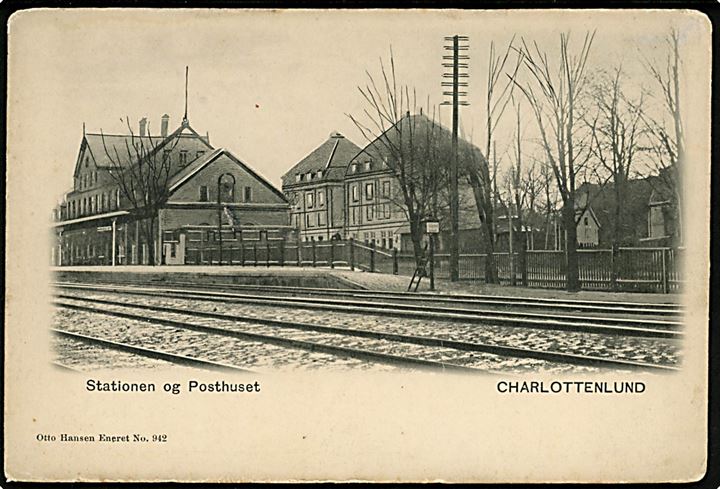 Charlottenlund jernbanestation og posthus. O. Hansen no. 942. Kvalitet 7