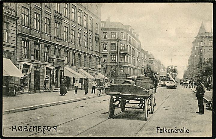 Falkoner Allé 31 med hestevogn og sporvogne no. 26 og 37. Dansk Industri no. 21. Kvalitet 7
