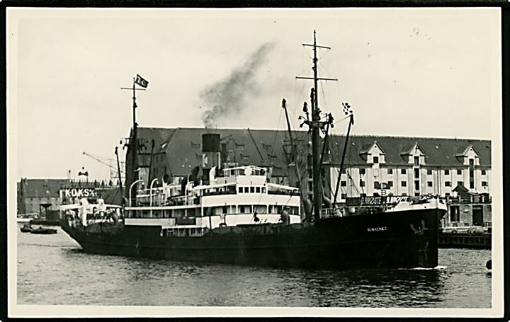 “Rinkenes”, M/S, T. C. Christensen. Ex. “Ceuta” & “Empire Camel” solgt 1947 til Færøerne “Oyrnafjall”. Kvalitet 8