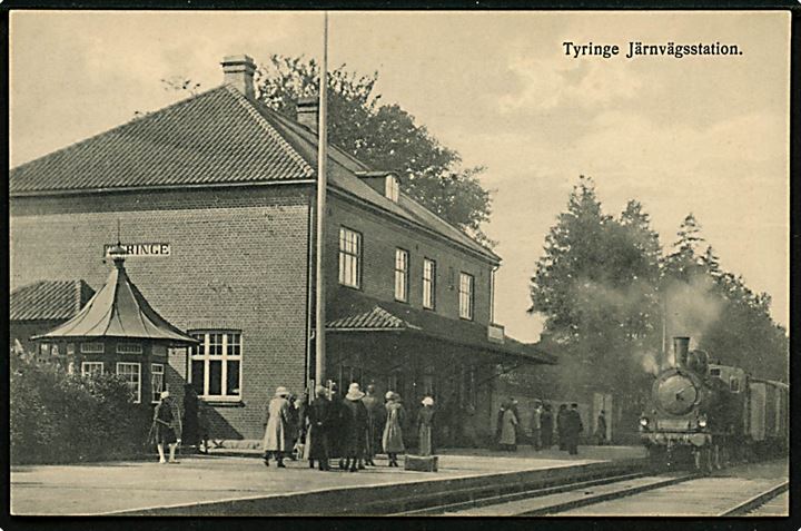 Sverige. Tyringe jernbanestation med damptog. O. Thiborg u/no. Kvalitet 9