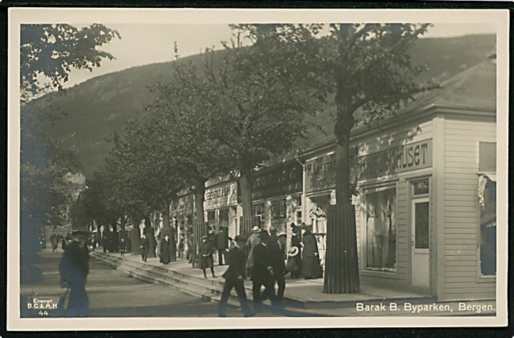 Bergen, Barak B, Byparken. B.C.&A.H. no. 44. Kvalitet 9