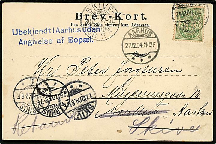 5 øre Våben på brevkort (Torvet i Mariager) fra Skive d. 24.12.1904 til Aarhus. Retur med blåt stempel: Ubekjendt i Aarhus uden Angivelse af Bopæl..