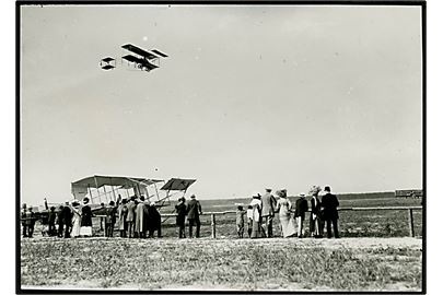 Tysk pionerflyvning ved Berliner Herbstflugwoche 1910. Nyere pressefoto. 