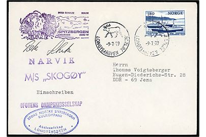 1,80 kr. Hurtigruten på filatelistisk kuvert annulleret Longyearbyen på Svalbard d. 9.7.1979 til Jena, Østtyskland. Flere sidestempler fra bl.a. M/S Skogøy 