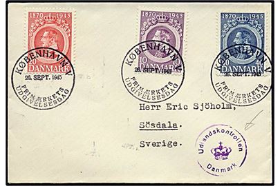 Chr. X på kuvert fra København d. 26.9.1945 til Sösdala. Stemplet Udlandskontrollen.