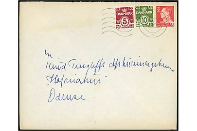 5 øre (alm. papir), 10 øre Bølgelinie og 35 øre Fr. IX (fluorescerende papir) på brev fra Århus C d. 31.8.1965 til Odense