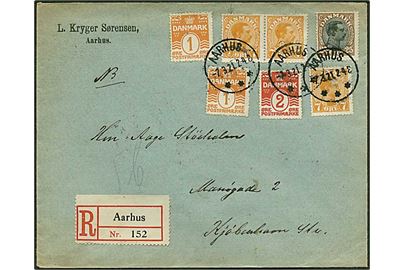 1 og 2 øre bølgelinie, 7 øre orange (venstre mærke variant 98V, kort tak) og 25 øre brun/sort Chr. X på Rec brev fra Aarhus d. 7.3.1921 til København.