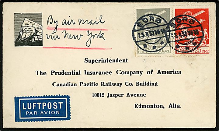 25 øre (defekt) og 50 øre Luftpost på 75 øre frankeret luftpostbrev påskrevet By air mail via New York fra Sorø d. 1.5.1932 til Edmonton, Canada. 50 øre luftpost tillæg pr. 20 gr. fra New York til Canada (6.3.1929-1.6.1933).