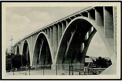 Lillebæltsbroen under opførelse. O.P. no. B 3795 33.