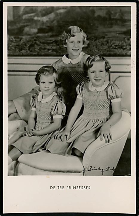 De tre prinsesser. Fotograf Lindequist. Stenders no. 6733.