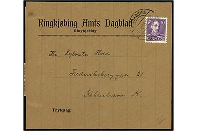 10 øre Chr. X single på korsbånd fra Ringkjøbing Amts Dagblad sendt som tryksag fra Ringkøbing d. 27.10.1945 til København.