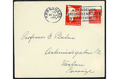 15 øre Karavel og Julemærke 1933 på brev fra København d. 22.12.1933 til Professor B. Platen, Värtan, Sverige.