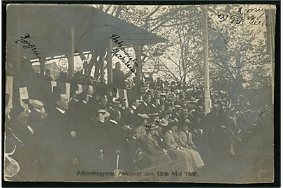 Kristiania, Athentroppens Ankomst d. 13.5.1906. Fotokort med bl.a. den norske konge og statsminister. Norsk Kunst no. 78.