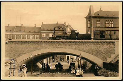 Odense, lokomotiv på Nørregade viadukten. Stenders no. 30092.