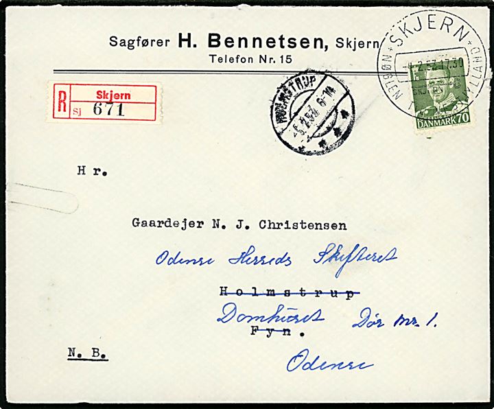 70 øre Fr. IX single på anbefalet brev fra Skjern d. 4.2.1953 til Holmstrup - eftersendt til Odense. 