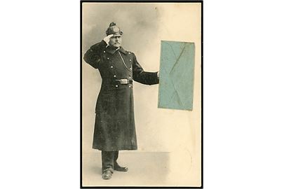 Betjent med brev. Kort-Brev Stenders u/no. Sendt lokalt i Holsted 1905.