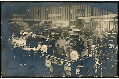 Automobil udstilling i Forum 1926. Fotokort u/no. Kvalitet 7