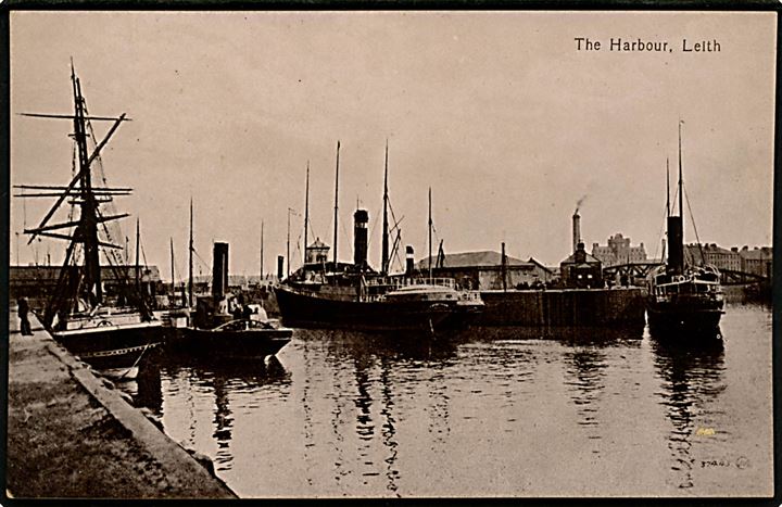 Scotland, Leith havn med dampskibe. No. 37443.