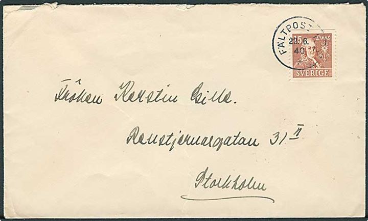15 öre Linné på brev stemplet Fältpost 132(?) d. 22.6.1940 til Stockholm. Svagt stempel.