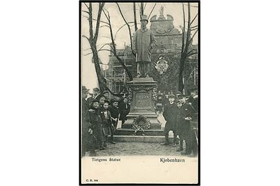 Købh., Børsen med Tietgens Statue. C.R. no. 144.