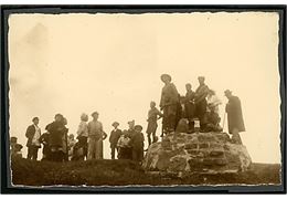 Hindsgavllejren 1919, spejder udflugt til Sønderjylland. Fotografi monteret på karton.