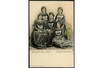 Tyskland, Nordseebad Wyk a. Föhr, kvinder i frisiske nationaldragter. W. Lind no. 35.