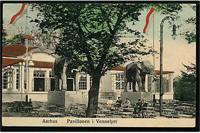 Aarhus, Pavillonen i Vennelyst med elefanter. Papirhusets Forlag no. 6812.