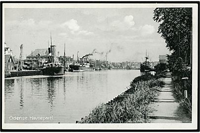 Odense, havneparti med fragtskibe. Stenders Odense no. 418.
