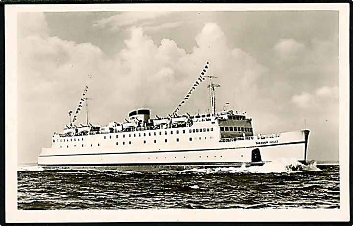 10 pfg. Heuss på brevkort (Færgen Theodor Heuss) annulleret med skibsstempel Fährschiff Theodor Heuss Grossenbrode - Gedser d. 31.5.1961 til Jagel, Tyskland.