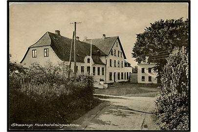 Skaarup. Husholdningsskolen. Georg E. Jensen no. 331.