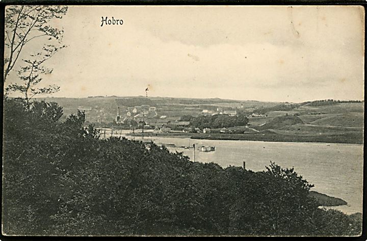 10 øre Chr. IX og Julemærke 1906 på brevkort Hobro med fjord) fra Hobro d. 21,12,1906 til London, England.