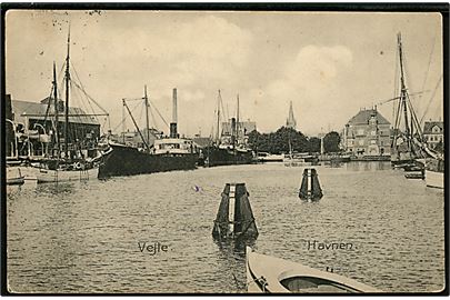 Vejle. Havnen med skibe. J.P. Sørensen no. 4338.