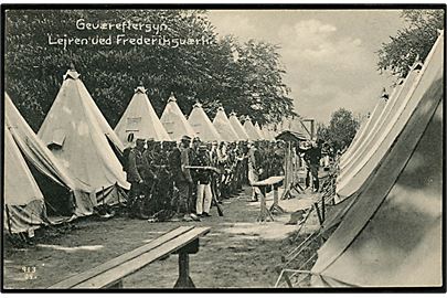 Frederiksværk, fra Lejren: Geværeftersyn. A. Jensen no. 913-09.