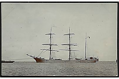Storesand, stålbark af Christiansand. Fotokort u/no. Sænket af tysk ubåd U33 d. 4.9.1915 på rejse fra Iquique – Liverpool med nitrat.