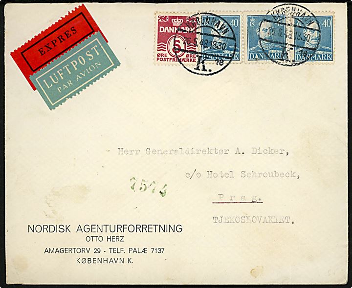 5 øre Bølgelinie og 40 øre Chr. X (3) på 125 øre frankeret luftpost ekspresbrev fra København d. 26.5.1948 til Prag, Tjekkoslovakiet. På bagsiden ank.stemplet i Prag d. 27.5.1948.