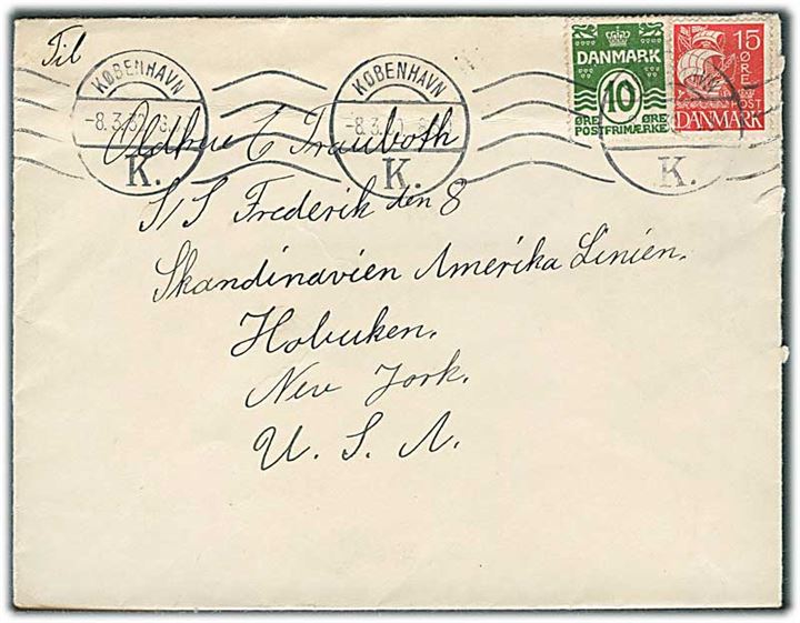 10 øre Bølgelinie og 15 øre Karavel på brev fra København d. 8.3.1930 til oldfrue ombord på Skandinavien-Amerika Linie dampskib S/S Frederik VIII i Hoboken, New York, USA.