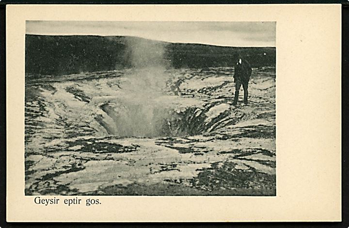 Island. En Geysir efter udbrud. Finsen & Johnson no. 4196.