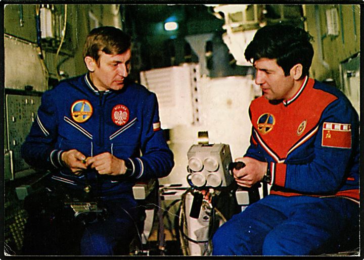 Russisk Sojuz 30 besætning, russisk pilot Pyotr Klimuk og polsk kosmonaut Mirosław Hermaszewski. Opsendt fra Baikonur d. 27.6.1978 og landet d. 5.7.1978 ved Tselinograd. 