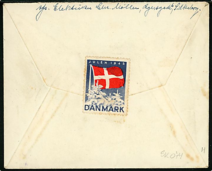 10 øre og 40 øre Chr. X 75 år og Julemærke 1945 på anbefalet brev annulleret med udslebet stjernestempel ALDERSLYST og sidestemplet Silkeborg d. 3.12.1945 til Løgstrup St.