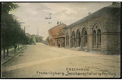 Købh., Frederiksberg Jernbanestation og Posthus. Skandinavisk Billed- og Kortforlag no. 3710.