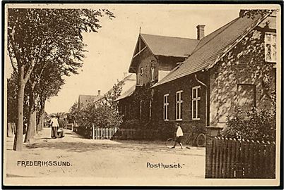 Frederikssund, posthuset. I. I. Ebbesen no. 10828.