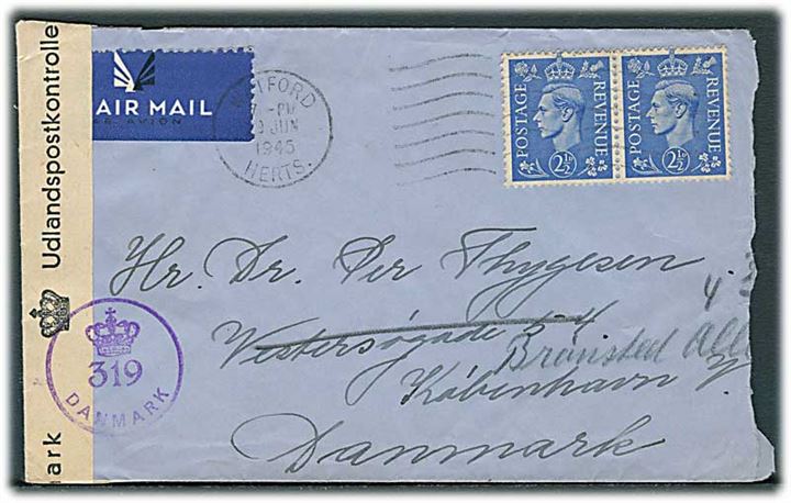 2½d George VI i parstykke på luftpostbrev fra Watford d. 9.6.1945 til København, Danmark. Dansk efterkrigscensur (krone)/319/Danmark.
